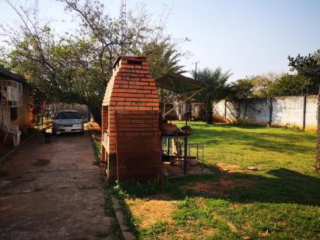 Vendo Casa De 3 Dormitorios En 2 Terrenos Zona Mora Cue Luque