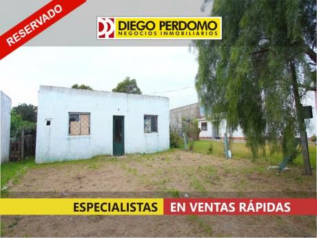 Casa En Venta, 1 Dormitorio, Ciudad De Libertad.