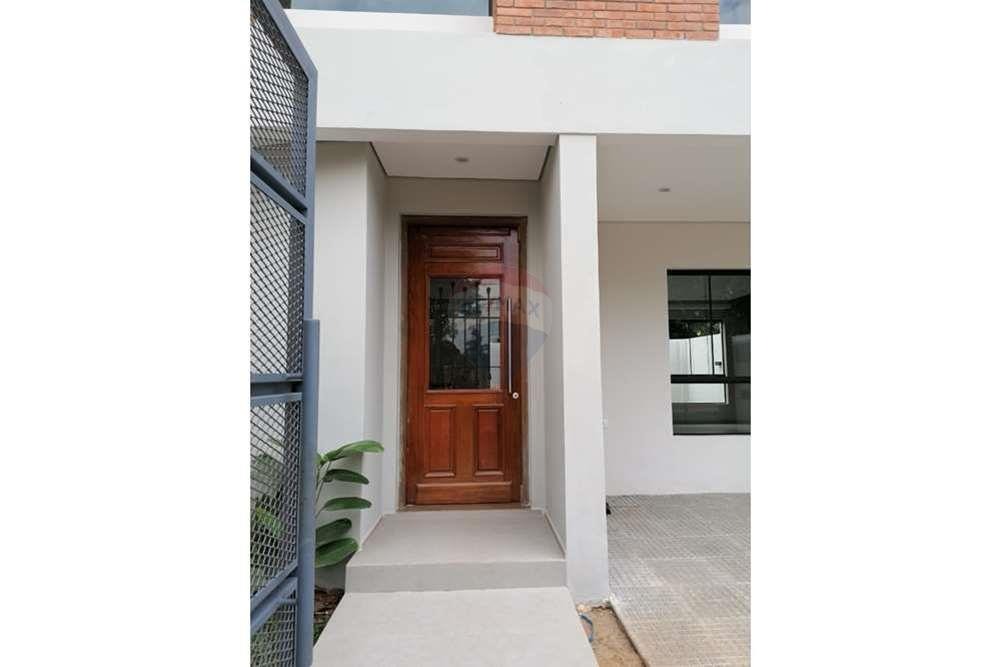 VENDO DUPLEX PAREADOS - LUQUE-LOMA MERLO — foto 3