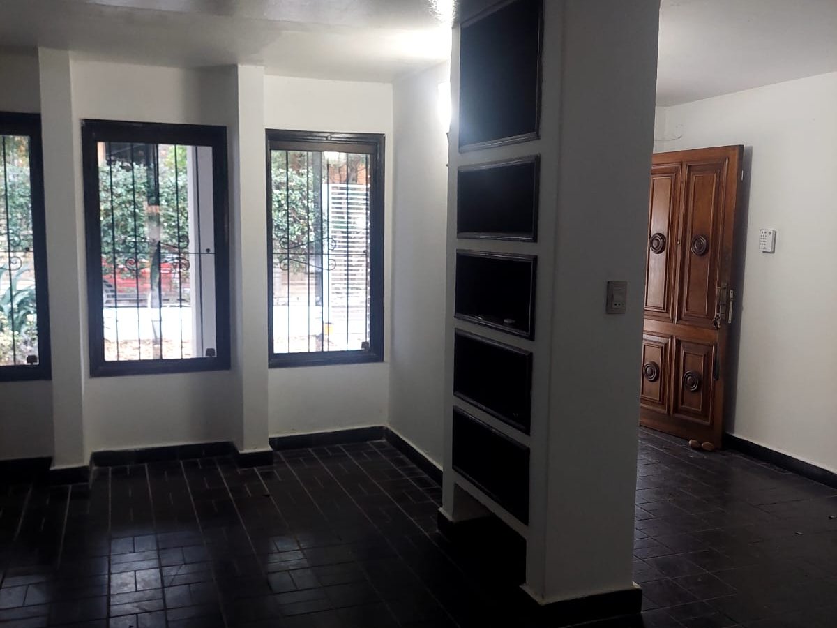 Casa en alquiler en Jara