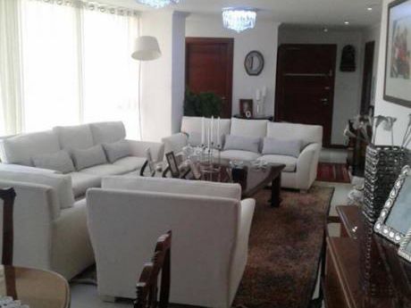 Venta De Hermoso Departamento