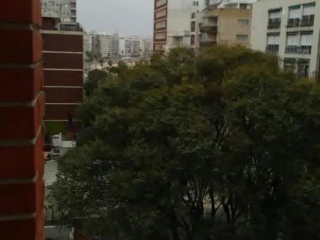 Espectacular Apartamento A Pasos De Rambla Con Barbacoa De Uso Exlusivo!!!