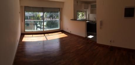 Pocitos - Monoambiente Con Muebles