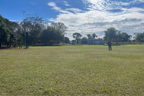 VENDO AMPLIO TERRENO EN CIUDAD DEL ESTE — foto 3