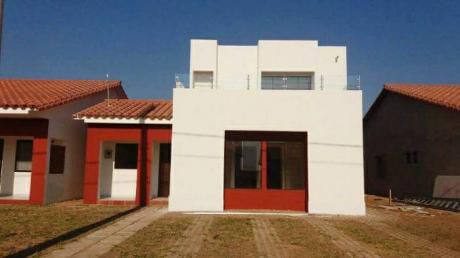 Casa En Anticretico Condominio Ciudad Del Este