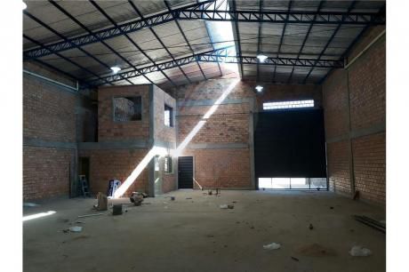 Tinglado De 400m2 A 2 Cuadras Del Mercado De Abastos