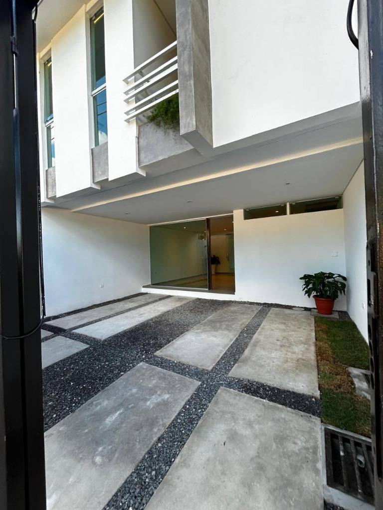 VENDO DUPLEX A ESTRENAR DE 3 DORMITORIOS — foto 2
