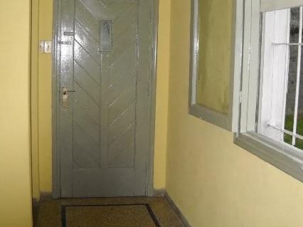 Juan Jacobo Roussou,casa Tipo Apto, 2 Dorm,50mts,cocina Definida