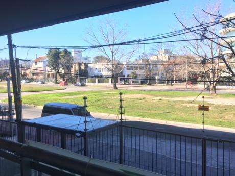 Concepción Del Uruguay ,estrene Garage Y Barbacoa ,a Dos De La Playa !!