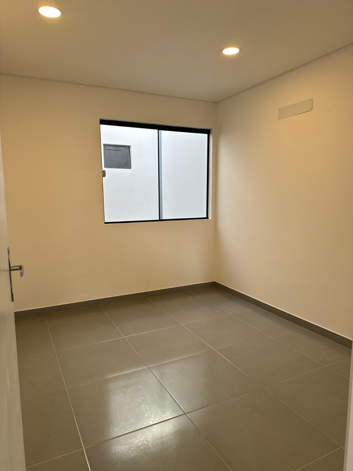 EN VENTA VIVIENDA A ESTRENAR DE 3 HABITACIONES EN LUQUE — foto 3