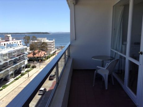 Muy Lindo Monoambiente Transformado A 1 Dormitorio Vista Lateral Al Mar