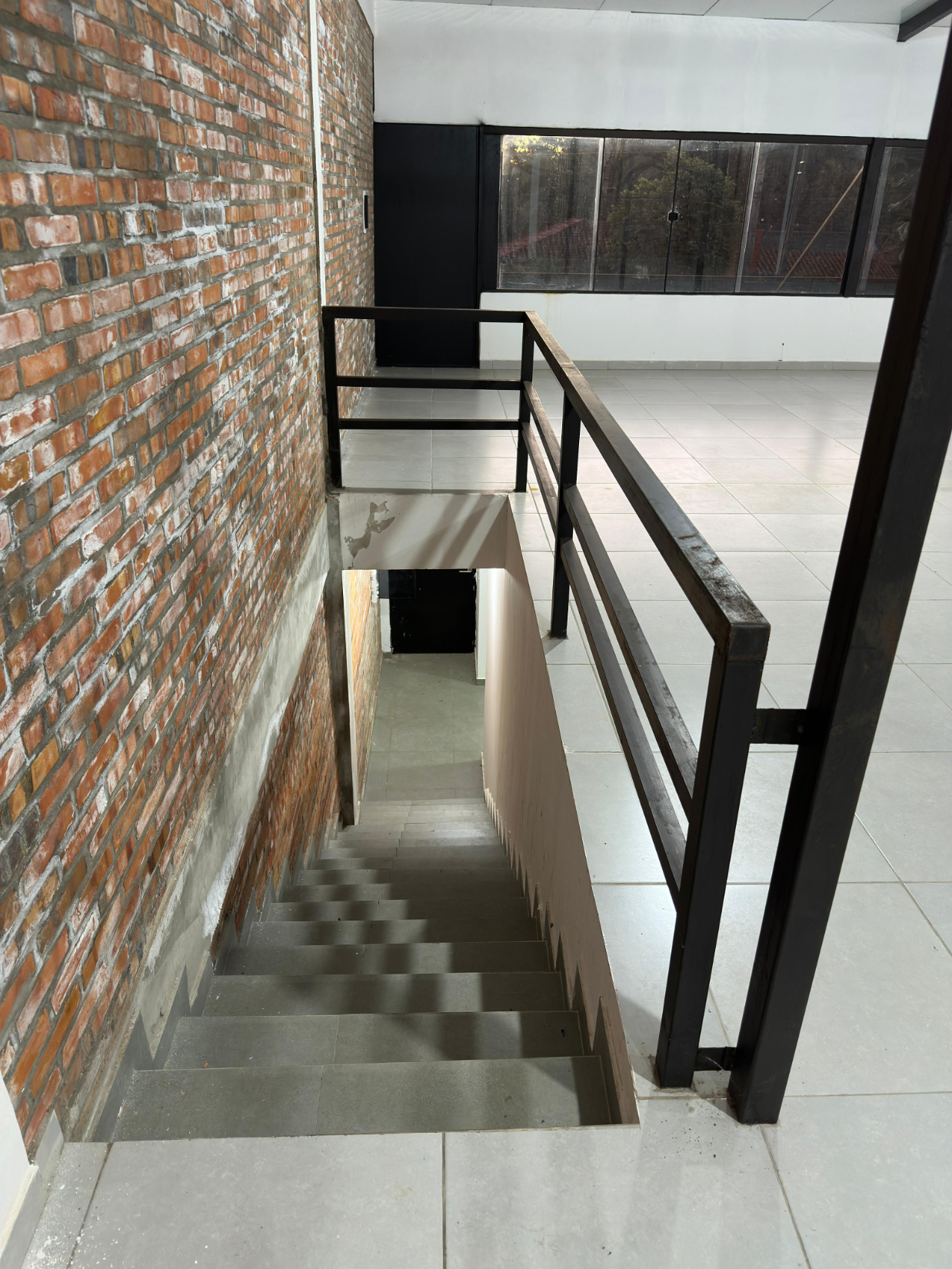 ALQUILO SALON COMERCIAL A ESTRENAR LUQUE -SAN LORENZO — foto 3