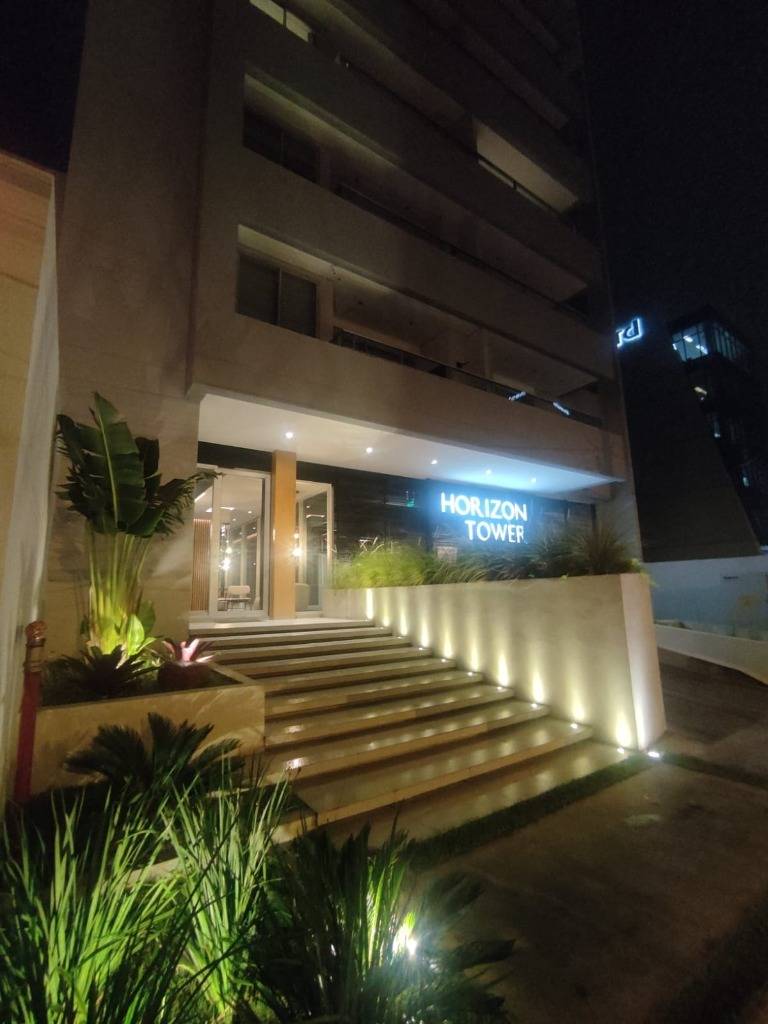 ALQUILO DEPARTAMENTO AMOBLADO EN HORIZON TOWER — foto 2
