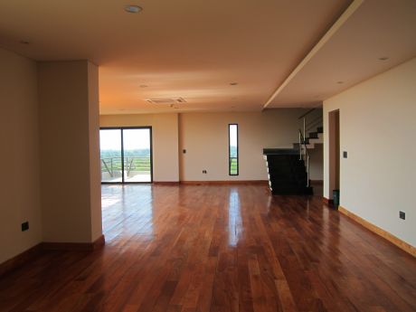 Alquilo O Vendo Departamento De 3 Dormitorios En Suite De 440 M2