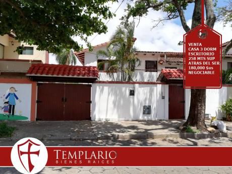 Venta.- 180,000 $us Casa 3 Dorm + Escritorio, Atrás Del Ser
