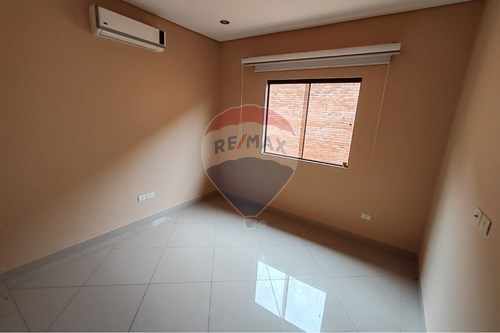 Sueña en Grande: Casa Moderna en San Lorenzo — foto 3