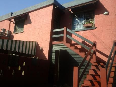 Casa En Venta De 3 Dormitorios