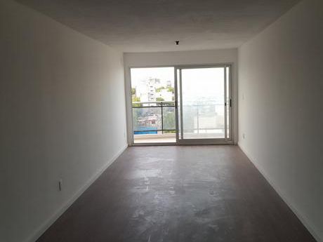A Estrenar! 2 Dormitorios En Parque Rodó $27.000-$30.000