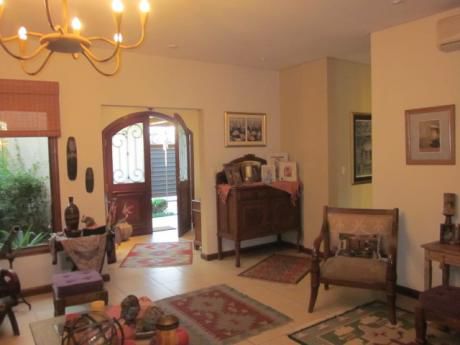 Se Vende Casa De 3 Dormitorios, En Zona Norte. Fdo. De La Mora.