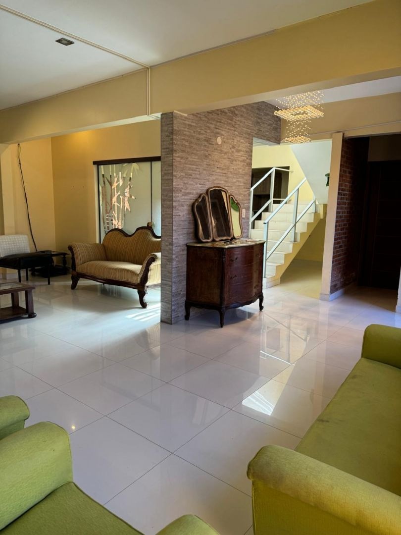 EN ALQUILER CASA AMOBLADA CON QUINCHO Y PATIO EN BARRIO SALVADOR DEL MUNDO — foto 3