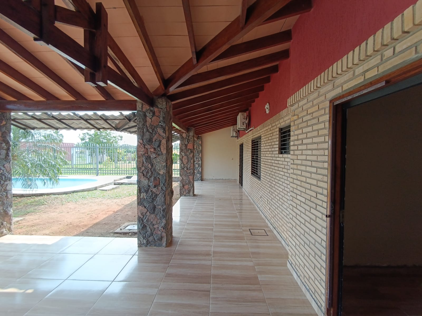 Hermosa Casa en Venta – Barrio Cerrado Costalago en San Ber — foto 3