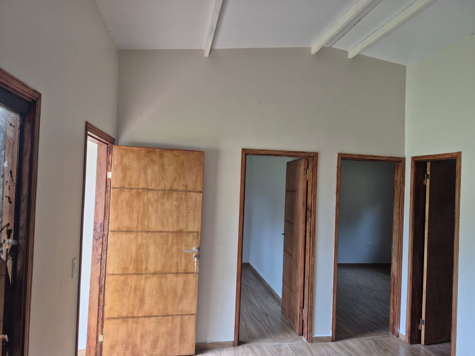ALQUILER EN ITAUGUÁ – BARRIO MBOCAYATY DEL SUR 2 — foto 3