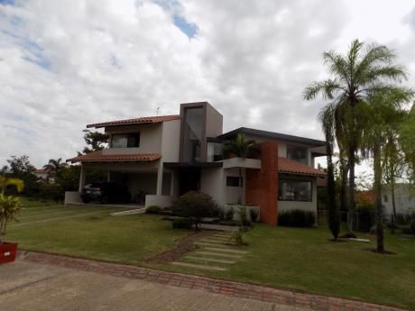 Casa En Alquiler, Urbanización Colinas Del Urubo Sector 1