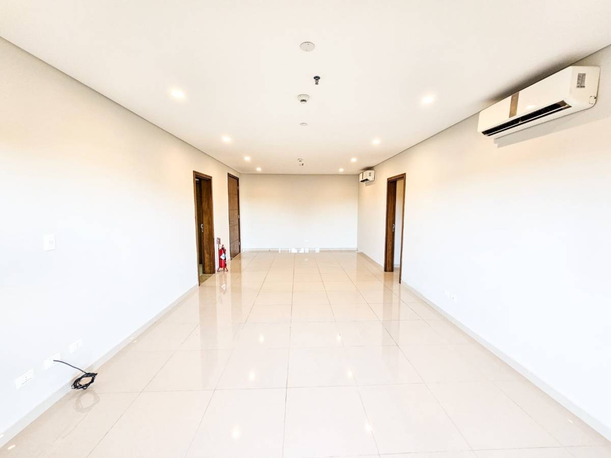 ALQUILO!!!Amplio departamento ubicado en el Edificio Torre Boggiani — foto 2