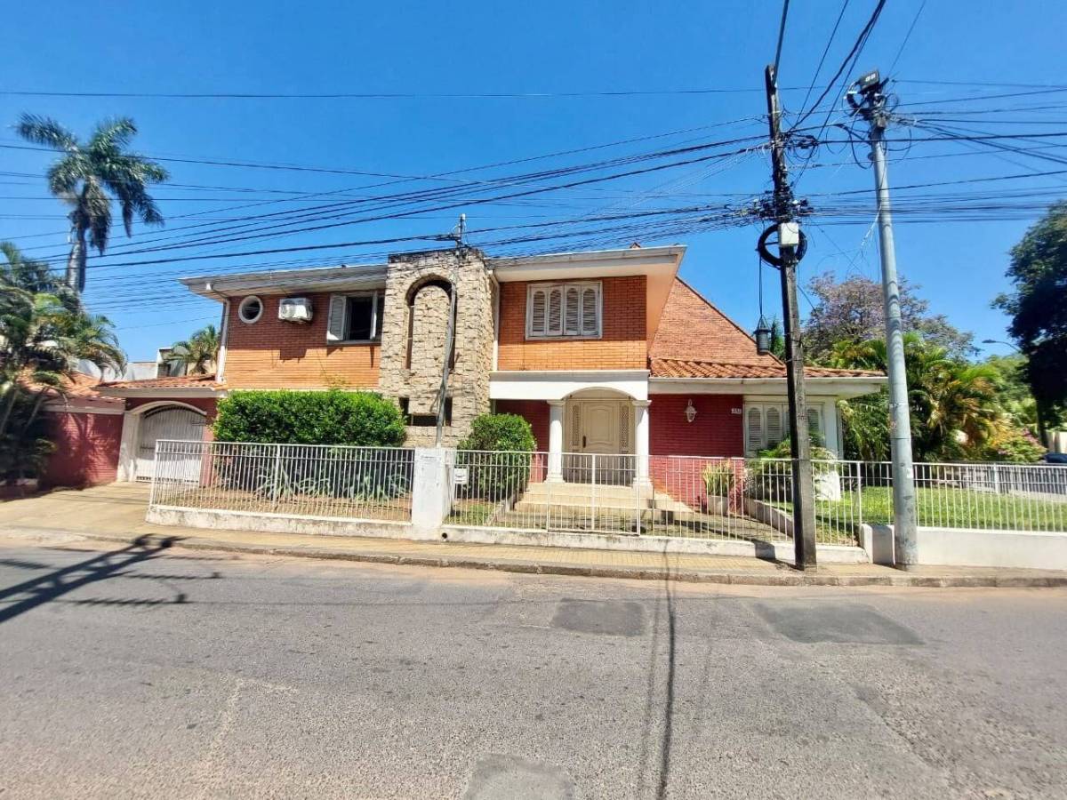 VENDO CASA EN ESQUINA - VILLA MORRA — foto 3