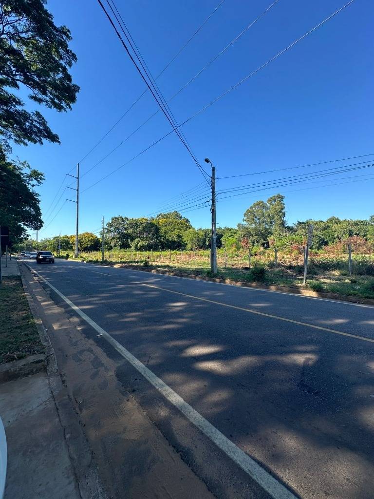 Amplio terreno en alquiler sobre Av. Laguna Grande - Fernando de la Mora — foto 3
