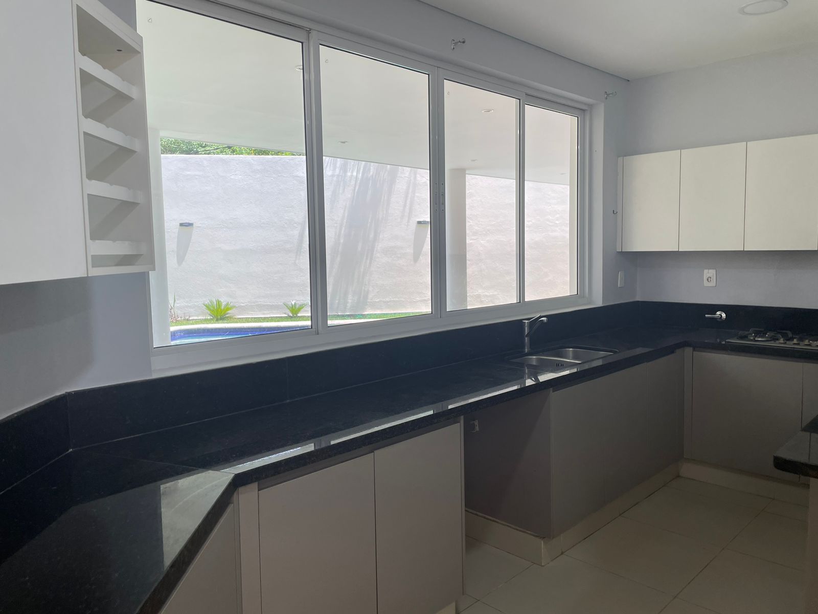 ALQUILO CASA MODERNA  EN CONDOMINIO — foto 3