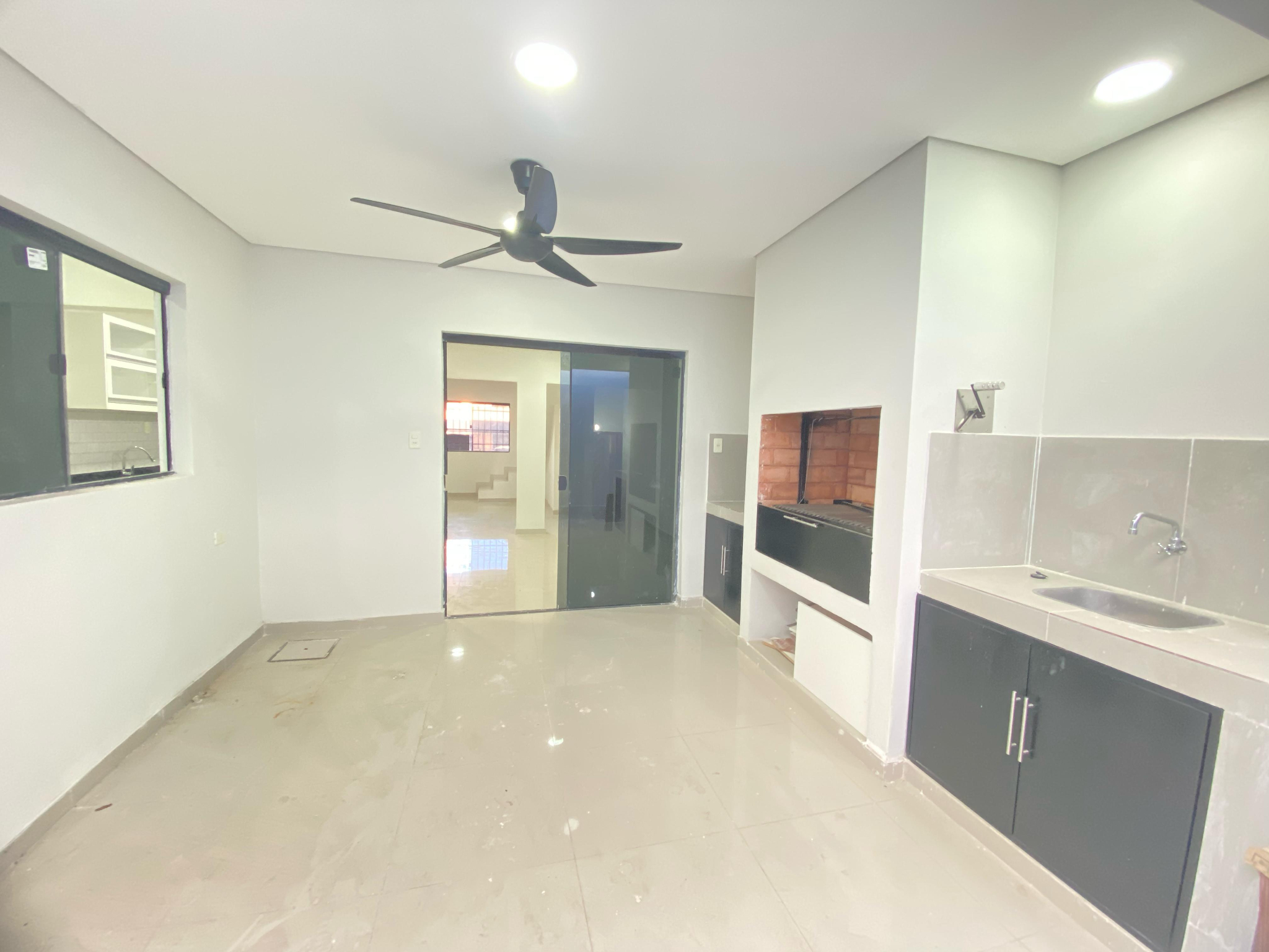 Alquilo Duplex en Fernando de la Mora — foto 2