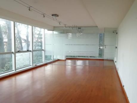 Oficina Pronta Para Entrar, Vista Al Verde Y Lago!