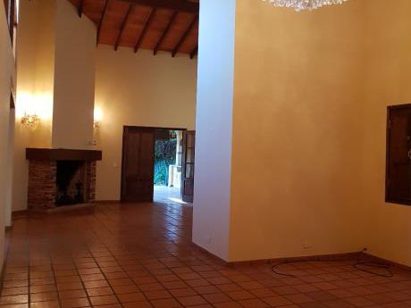 Alquilo Casa Con Piscina Zona Boulevard