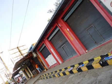 3 Salones Comerciales Y 1 Deposito En Alquiler – Sobre Avda Fernando De La Mora