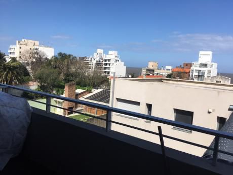 Mono Ambiente Con Terraza Y Vista