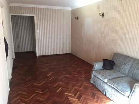 Centro, Ejido A 3 De 18 Al Sur Y Prox. Colegio Elbio Fernandez
