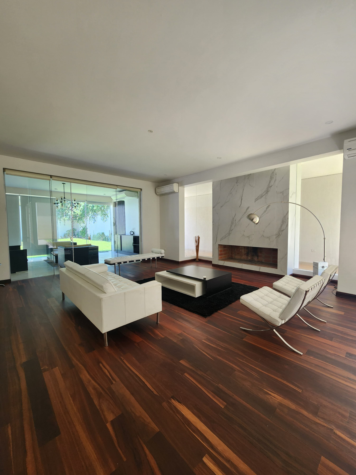 Casa en alquiler en Los Laureles, Asunción — foto 2