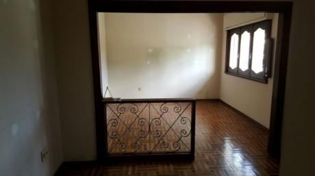 Ideal Para Familia O Consultorios, Exc. Punto Y Locomoción