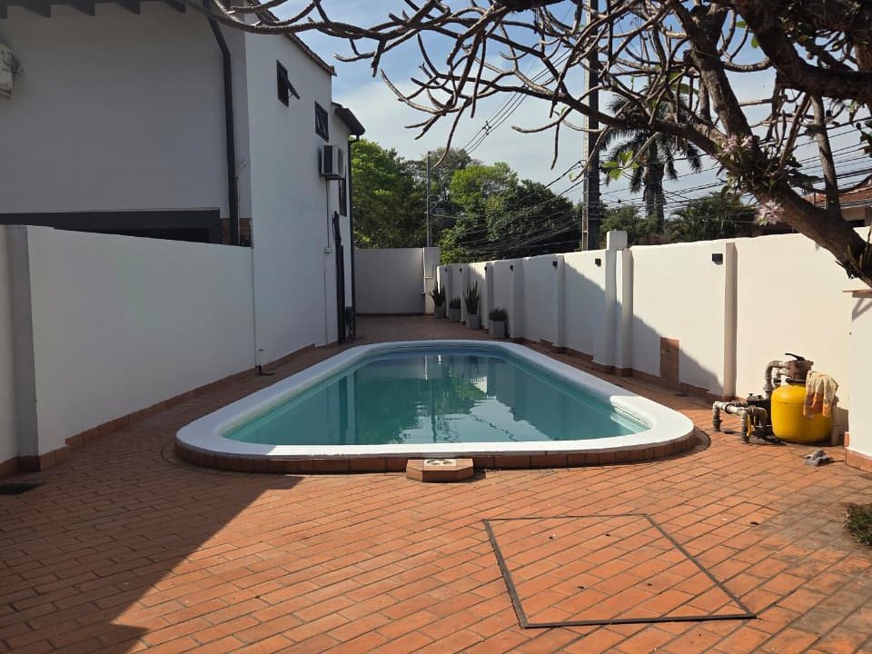 CASA 3 DORM EN CONDOMINIO, BARRIO MARISCAL ESTIGARRIBIA — foto 3