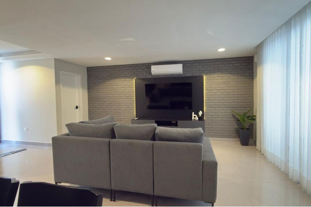Casa en venta en Loma Pytá
