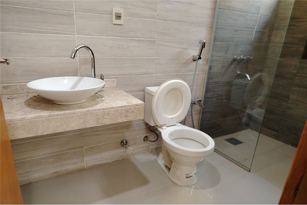 ????✨ Dúplex Moderno a Estrenar en Venta – Laurelty, Luque — foto 3