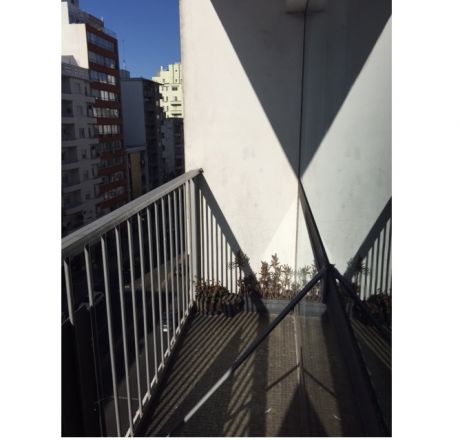 Sta. Cristina Vende! Amplio Y Luminoso, 3dorm En Cordón Sur. Consulte!