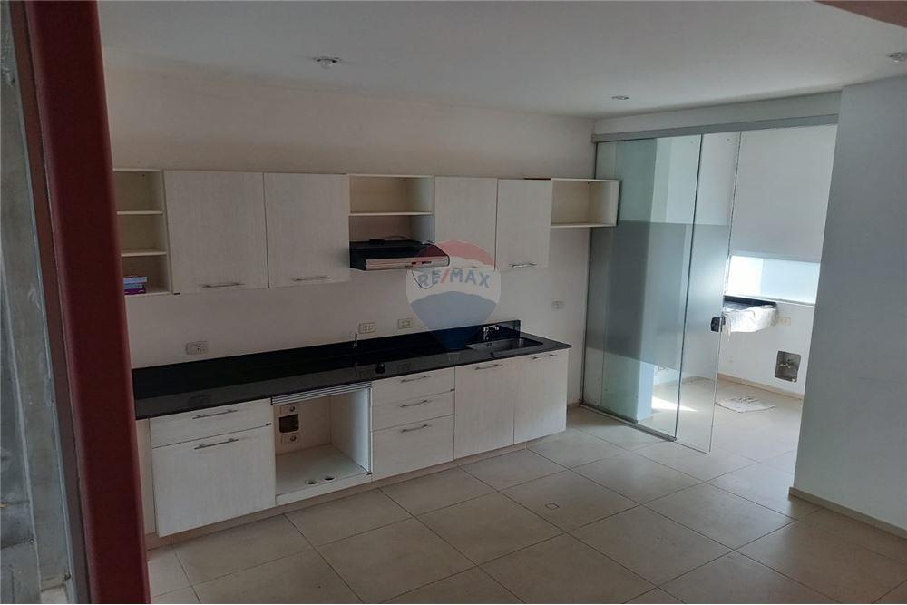 ALQUILO DUPLEX SOBRE AVENIDA VENEZUELA — foto 3