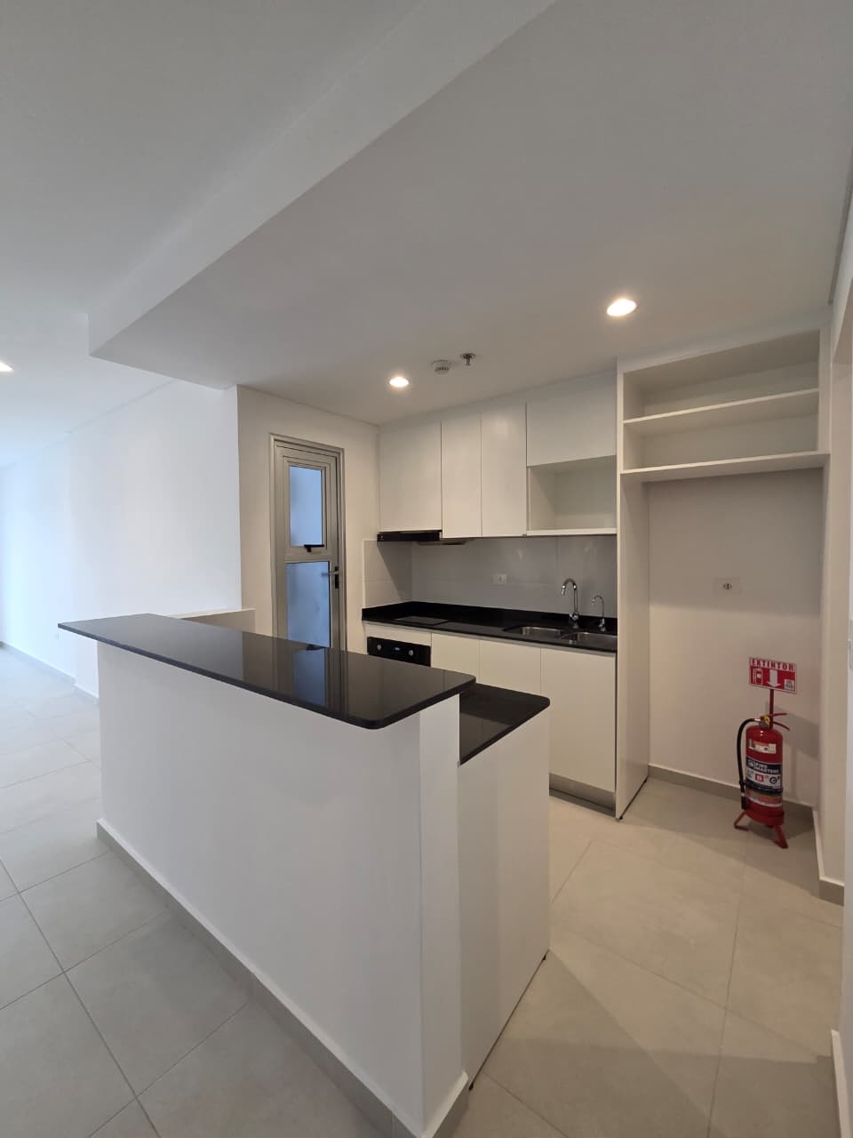 Alquilo departamento a estrenar zona Molas López — foto 3