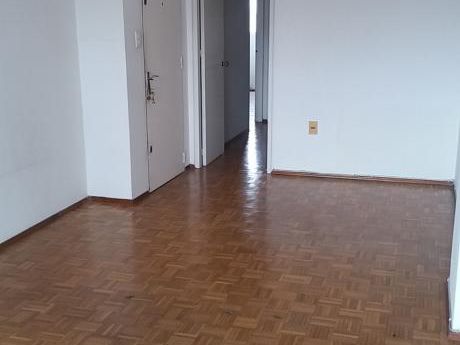 Piso Alto Excelente Vista!