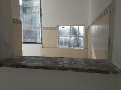Apartamento Rentado Acepta Anv Y Banco Buena Zona