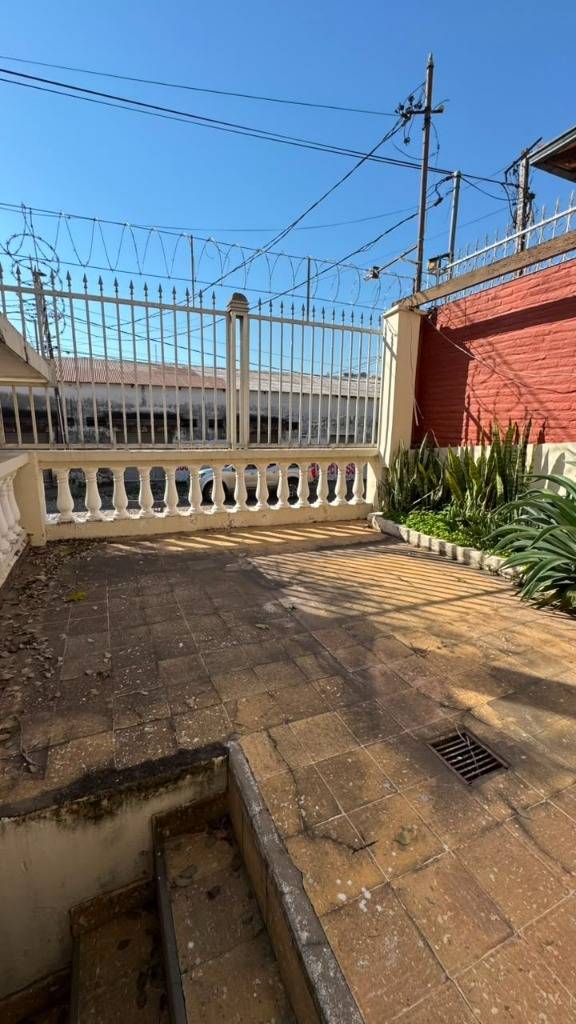 CASA EN ALQUILER - BARRIO SAJONIA — foto 3