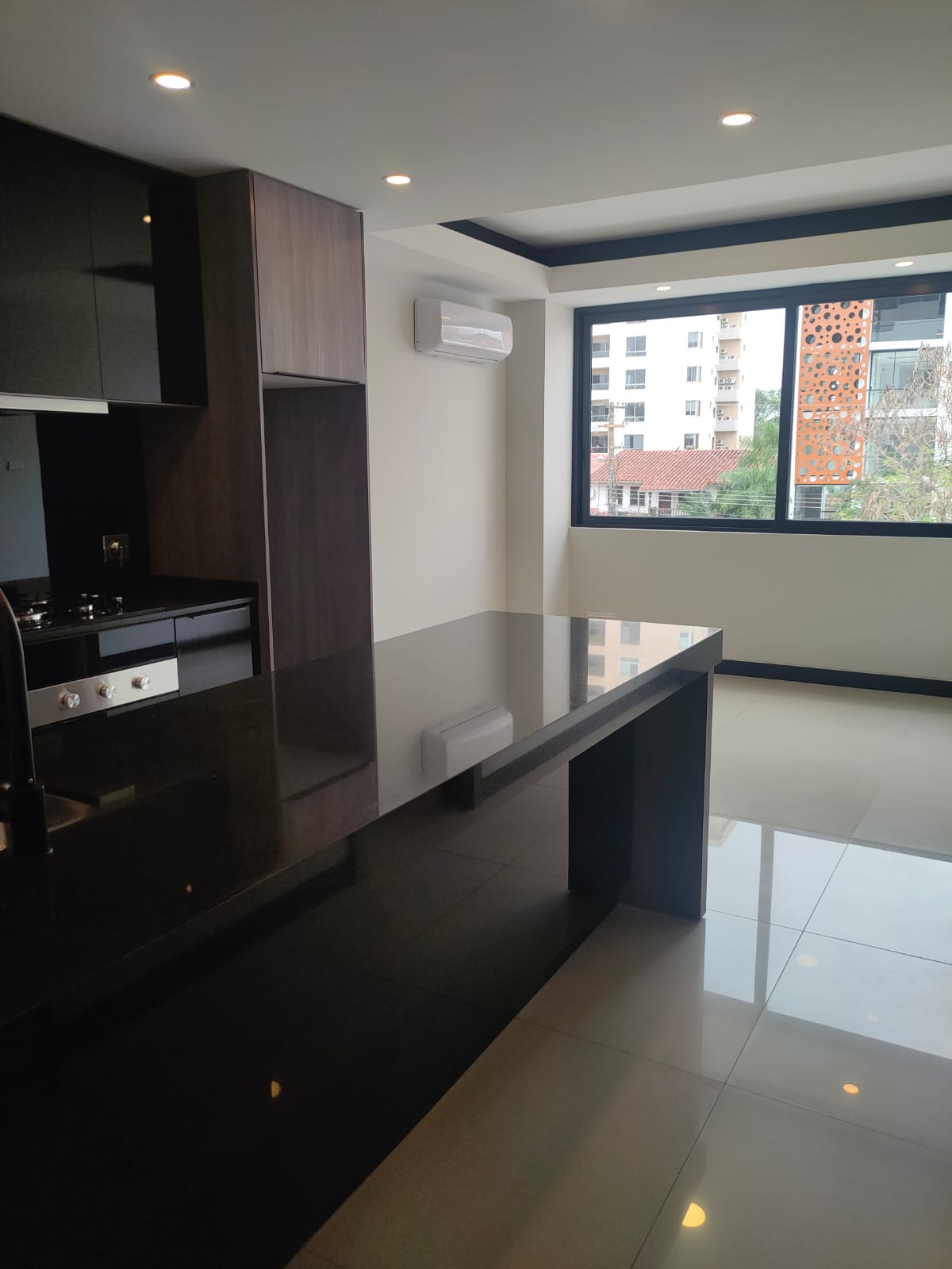 Departamento en venta bajo precio de mercado en Equipetrol