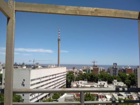 Zona Céntrica! Práctico Y Moderno! G.C $ 1.700!!